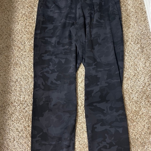 Lululemon On the Fly 7/8 Pant Incognito Camo Multi Grey - Picture 1 of 3